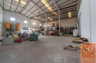 Nave industrial en venta en Camarma de Esteruelas