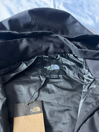 Cortavientos The North Face Negro