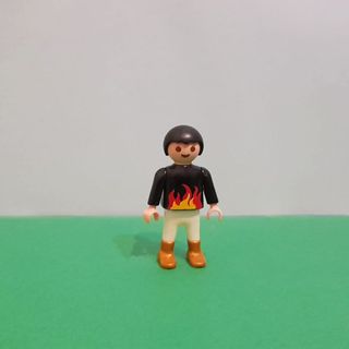 Playmobil Niño con Camiseta de Llamas