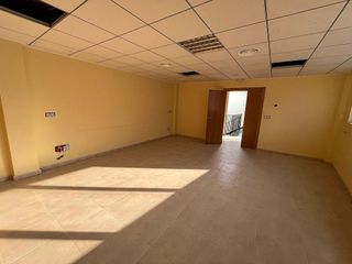 Edificio en venta en Monforte del Cid
