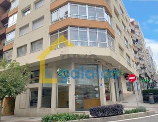 Local comercial en venta en Praza Independencia en Vigo