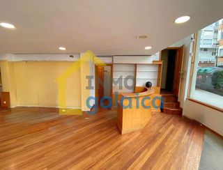 Local comercial en venta en Praza Independencia en Vigo