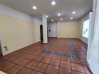 Local comercial en venta en Tomelloso