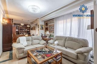 Piso en venta en Camino de Ronda - Rosaleda en Granada