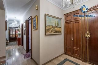 Piso en venta en Camino de Ronda - Rosaleda en Granada