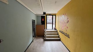 Local comercial en venta en Milán - Pumarín - Teatinos en Oviedo