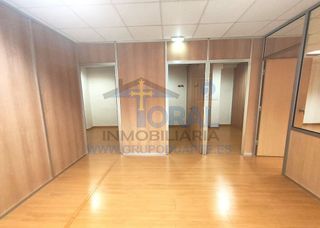 Local comercial en venta en Pumarín en Gijón