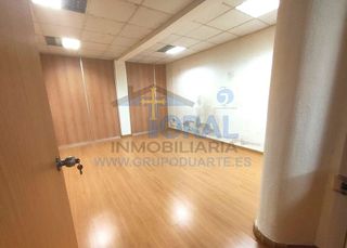 Local comercial en venta en Pumarín en Gijón