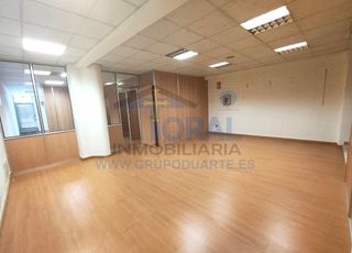 Local comercial en venta en Pumarín en Gijón