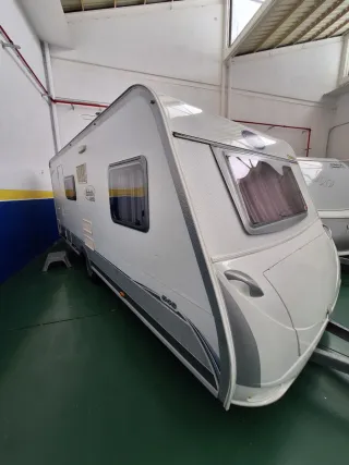 Caravelair 546 con Mover y A/A