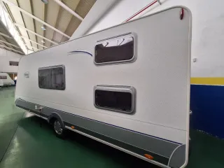 Caravelair 546 con Mover y A/A