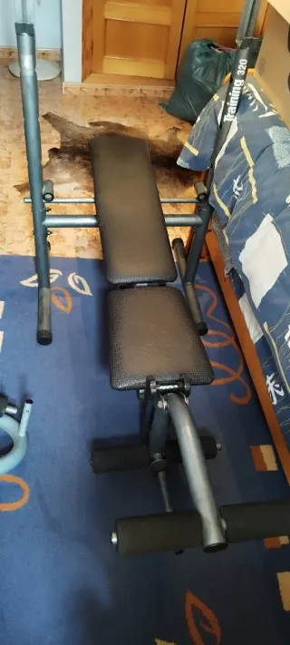 Banco de pesas + pesas + barra