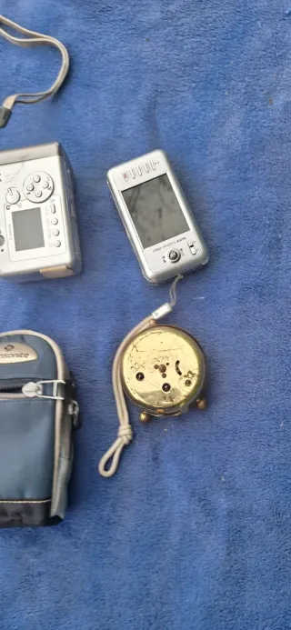 Lote Orologio da tavolo tedesco e 2 fotocamere digitali