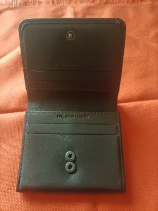 Cartera de piel auténtica