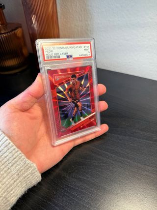Pedri 2021/22 Donruss Holo Red Laser PSA 9