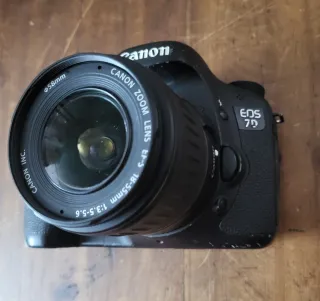 Canon EOS 7D + Sigma 105mm f/2.8 Macro