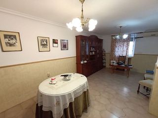 Casa adosada en venta en Linares