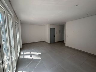 Piso en alquiler en Cruz Roja en Sevilla