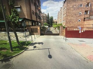 Garaje en alquiler en Zona Avenida Europa en Pozuelo de Alarcón