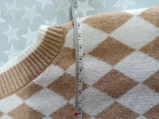 Chaleco de punto Stradivarius rombos XS. Talla más