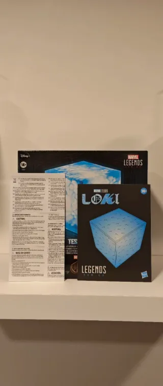 Teseracto Marvel Legends Hasbro