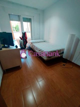 Piso en venta en Santa Rosa - Valdeolleros en Córdoba