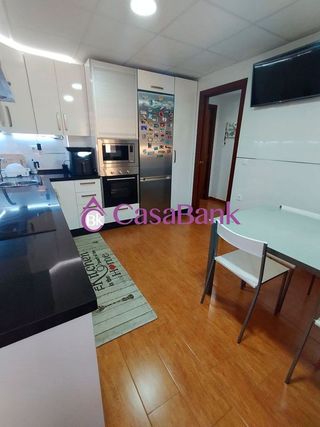 Piso en venta en Santa Rosa - Valdeolleros en Córdoba