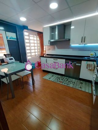Piso en venta en Santa Rosa - Valdeolleros en Córdoba