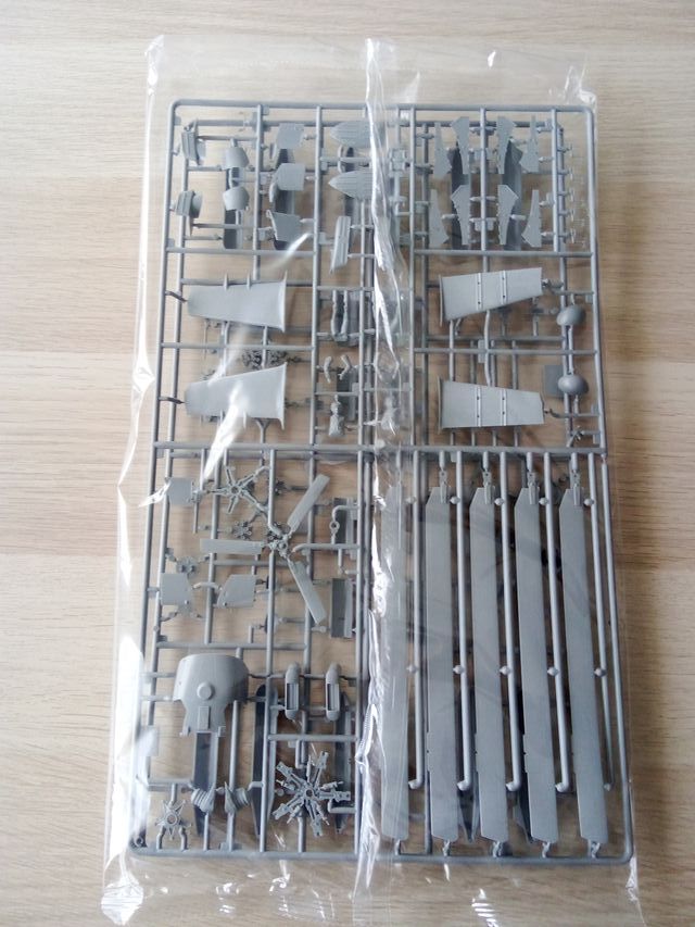 MIL MI-24P HIND MAQUETA ZVEZDA 1/48