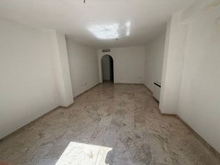 Piso en venta en Zubia (La)