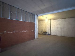 Local comercial en venta en San Mamés - La Palomera en León