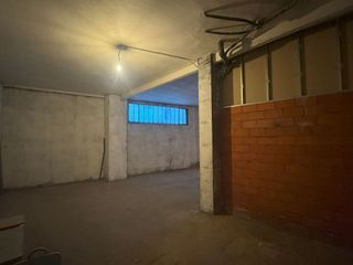 Local comercial en venta en San Mamés - La Palomera en León