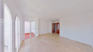 Piso en venta en Calahonda en Mijas