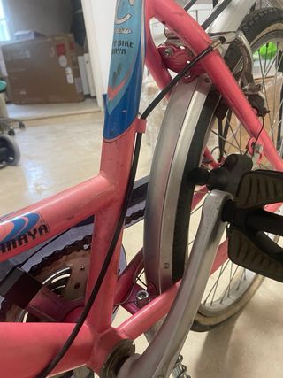 Bicicleta de paseo rosa CINZIA