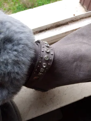 Stivaletti donna grigi con pelliccia n.37