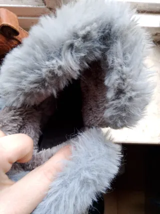 Stivaletti donna grigi con pelliccia n.37