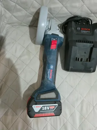 Kit Bosch 18V Taladro y Amoladora