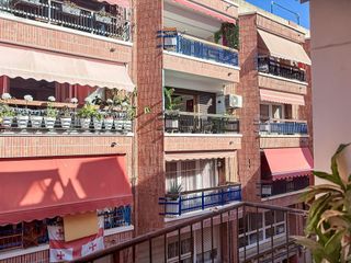 Piso en venta en Carolinas Bajas en Alicante