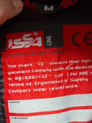 Chaqueta unisex  verde y negra con capucha