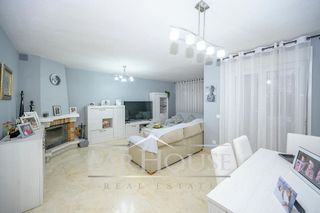 Casa adosada en venta en Fuentebella-San Felix-El Leguario en Parla