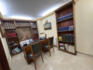 Local comercial en alquiler en Pajaritos - Plaza de Toros en Granada