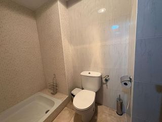 Local comercial en alquiler en Pajaritos - Plaza de Toros en Granada