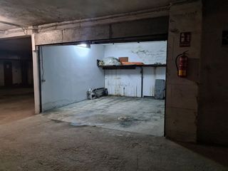 Garaje en alquiler en Ensanche - Sar en Santiago de Compostela