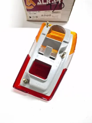 Piloto trasero derecho FORD FIESTA (84-89)