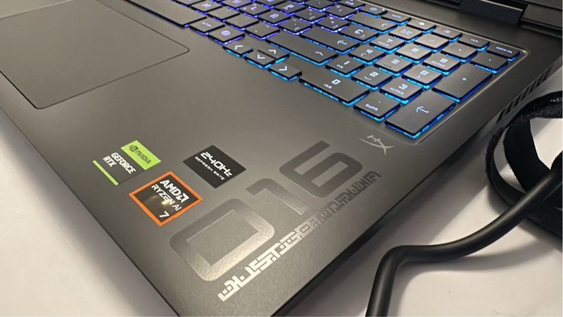 PORTÁTIL GAMING HP OMEN RYZEN7 AI 32GB 5070 afbeelding 2