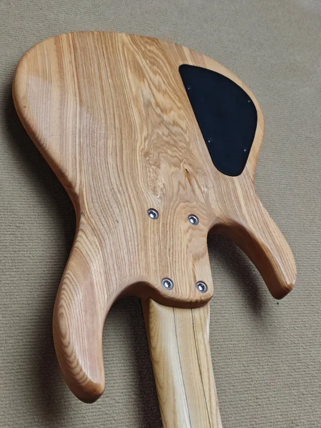 Bajo Eléctrico JCR Growlingman 5 Cuerdas