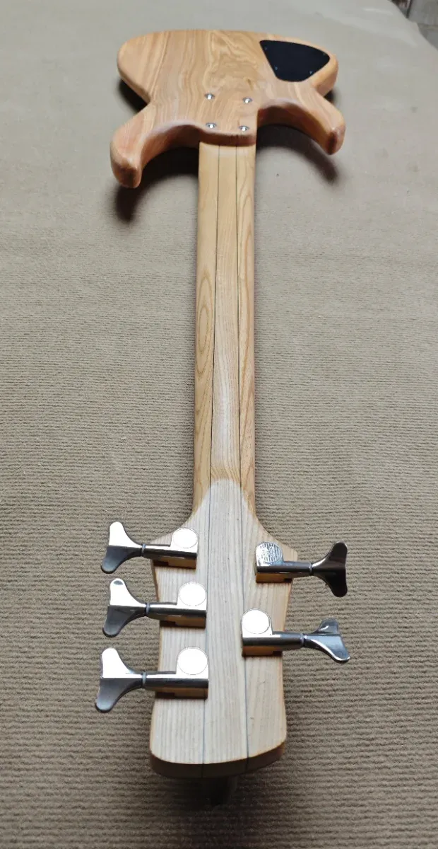 Bajo Eléctrico JCR Growlingman 5 Cuerdas