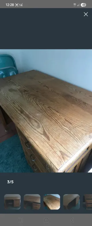 Escritorio antiguo de madera