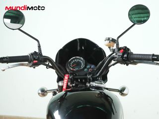 TRIUMPH BONNEVILLE 900