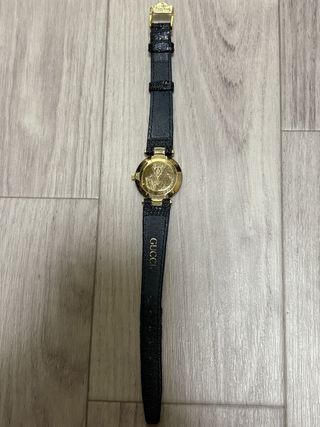 Reloj Gucci 4500L Vintage Cuarzo Negro/Dorado